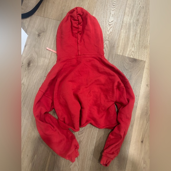 Re/done raw hem cropped hoodie small red - Picture 8 of 9